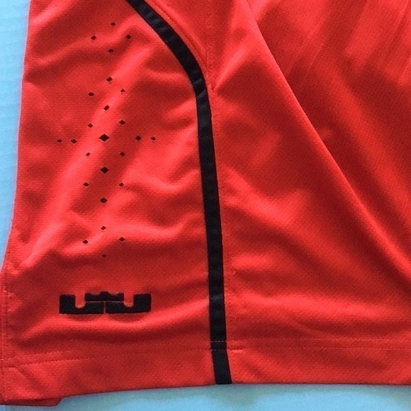 Nike DriFit Red and Black Sz Large Basketball Shorts - Picture 3 of 8
